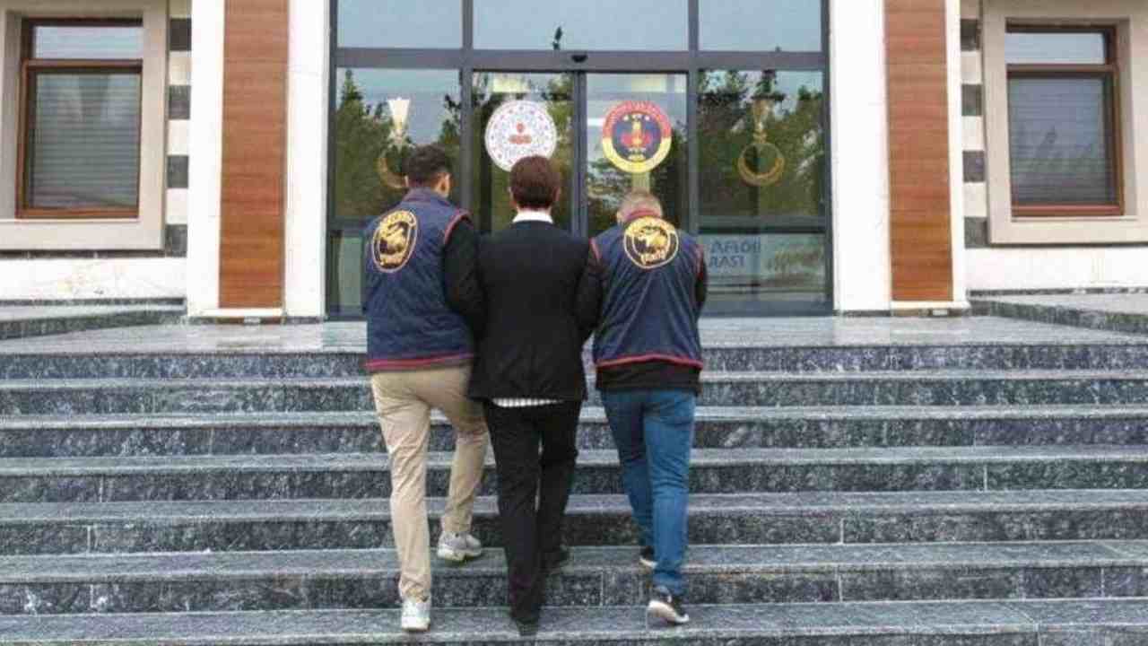 Uyuşturucu taciri 12 yıl hapsiyle yakalandı!