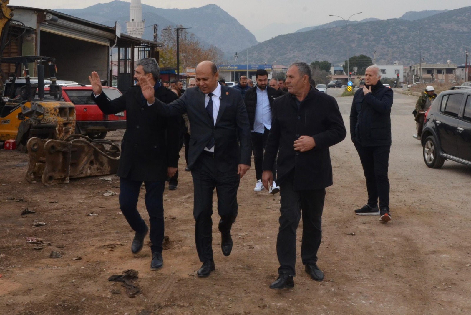 “BİR DOKUNDU BİN AH İŞİTTİ !..”