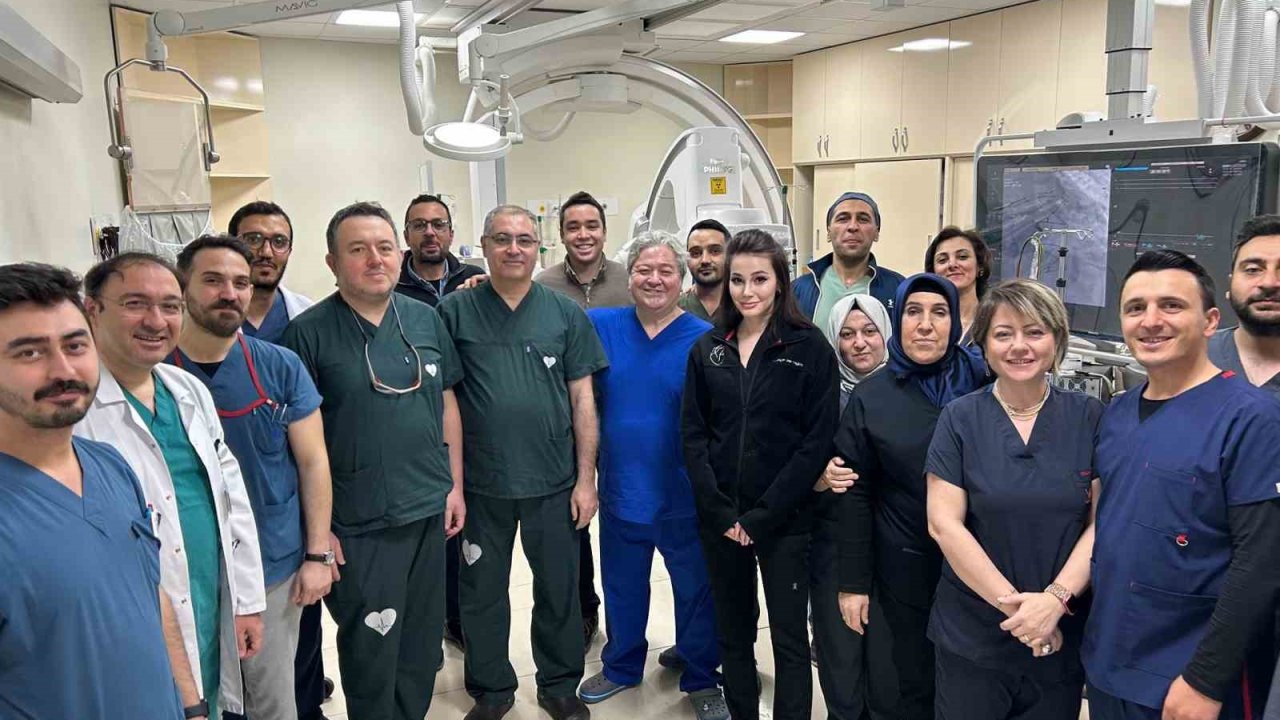 İlk Kez Başarıyla Uygulanan MitraClip Yöntemi
