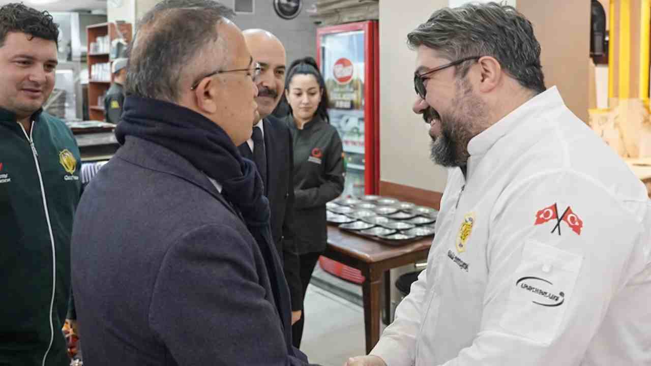 Gaziantep Mutfağına Destek: Vali Çeber Ziyarette Bulundu Gaziantep Mutfağına Destek: Vali Çeber Ziyarette Bulundu