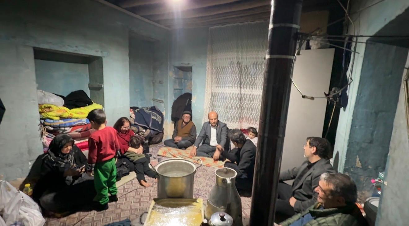 CHP, kenar semtte yoksulluğun fotoğraflarını çekti