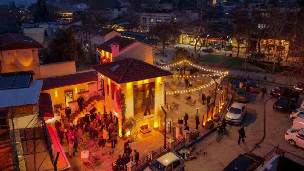 Gaziantep’te Tarihle Buluşan Uygun Fiyatlı Kafe Açıldı!