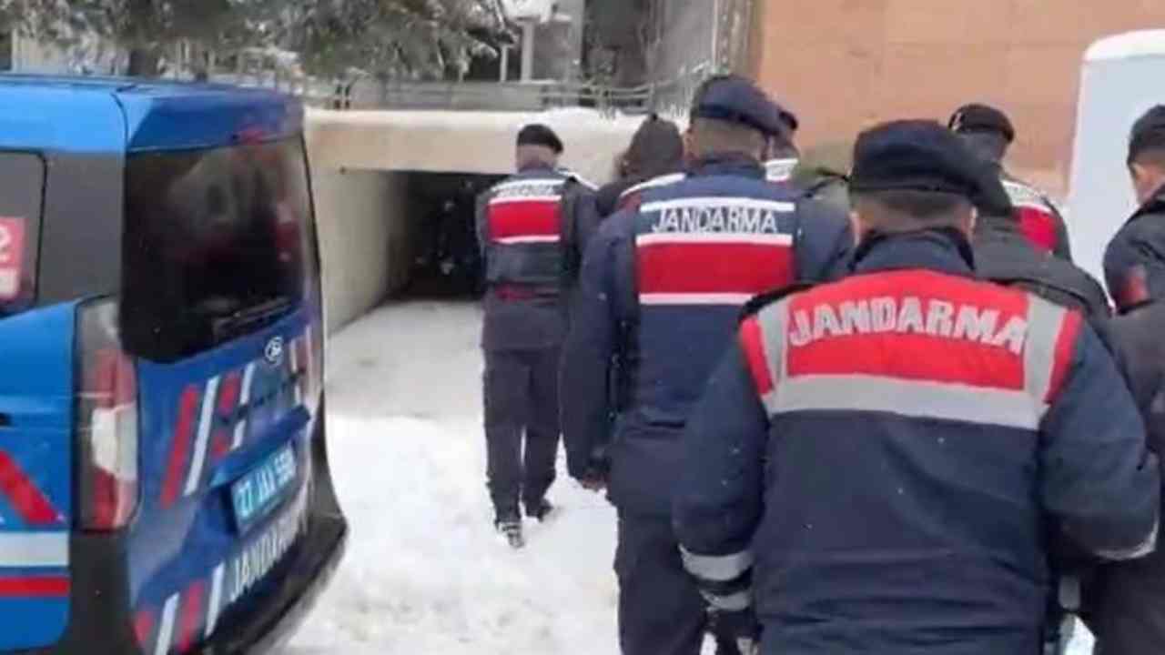 Çocuklar ve Kadınlar Uyuşturucu Çetesiyle Kurtarıldı!