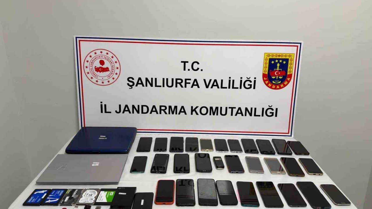 E-ticaret dolandırıcılığına büyük operasyon: 21 tutuklama! E-ticaret dolandırıcılığına büyük operasyon: 21 tutuklama!