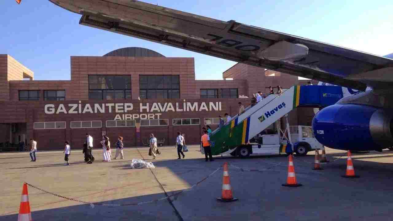 Gaziantep’te Olumsuz Hava Koşulları Uçuşları Etkiledi