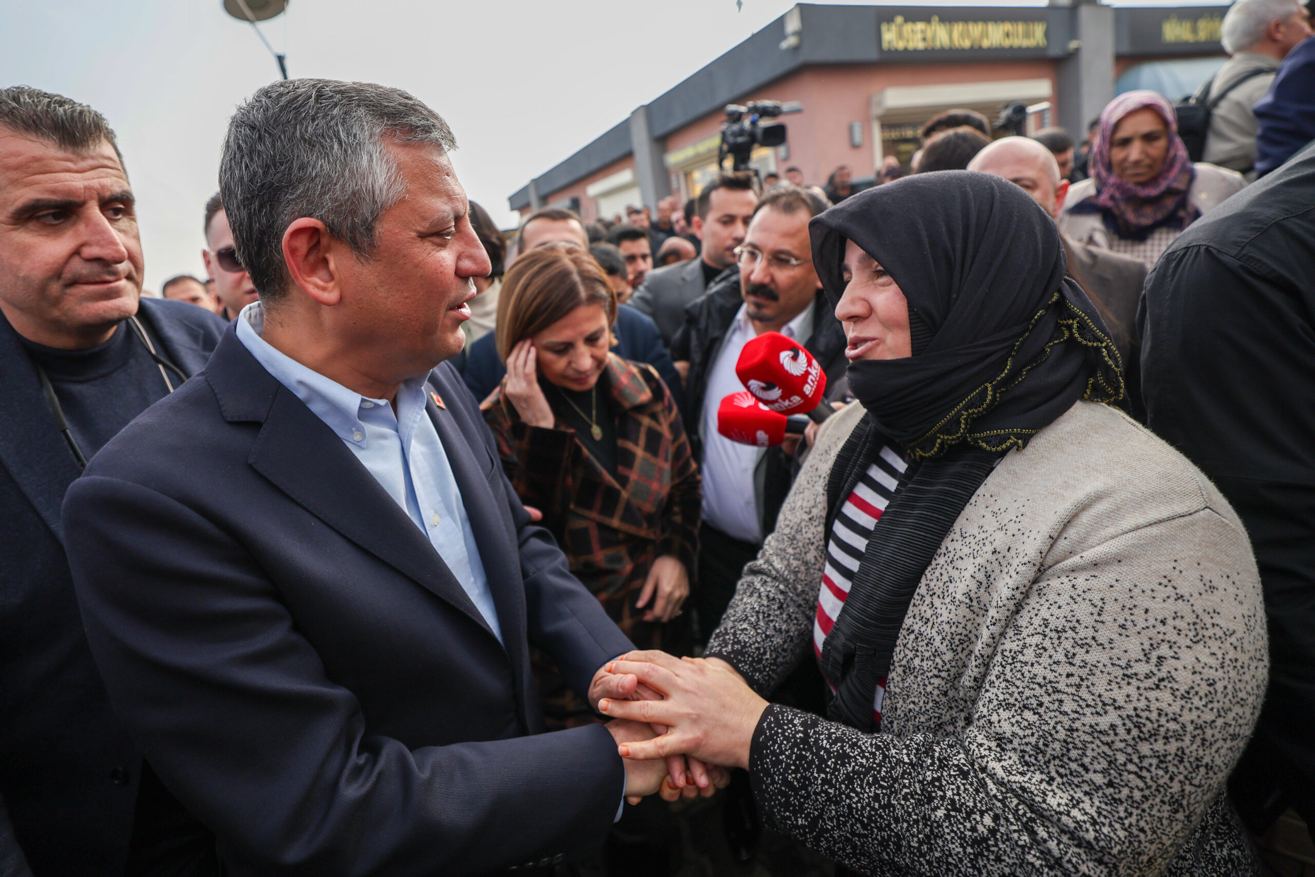 CHP Lideri Özgür Özel: Depremzedeye Haksızlık Yapılıyor! CHP Lideri Özgür Özel: Depremzedeye Haksızlık Yapılıyor!