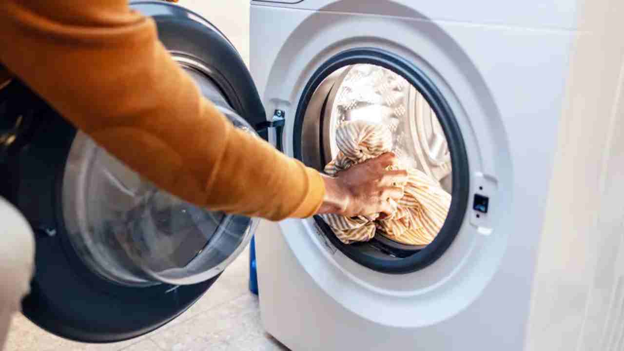 Çamaşır Makinesi Kapağını Açık Bırakmak Yanlış!