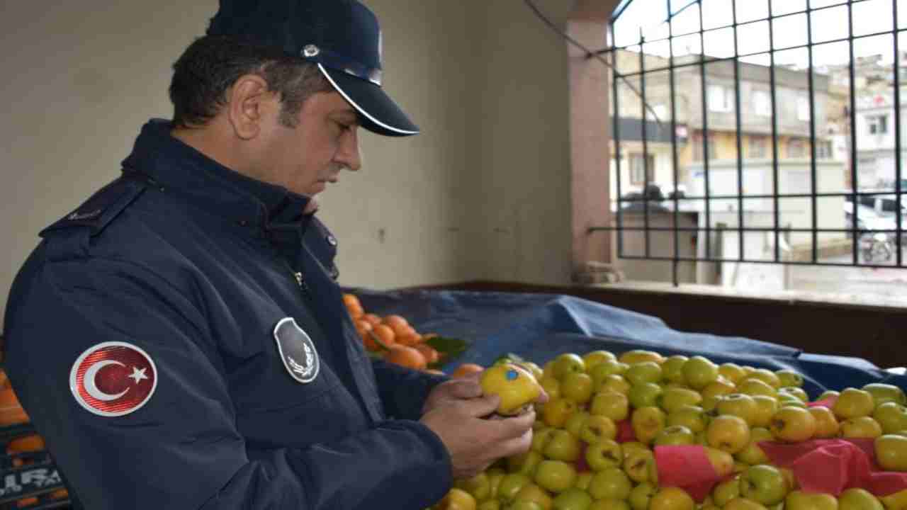 Akkent Pazarında Hileli Gıda Satışı Sıkı Denetimle Engellendi