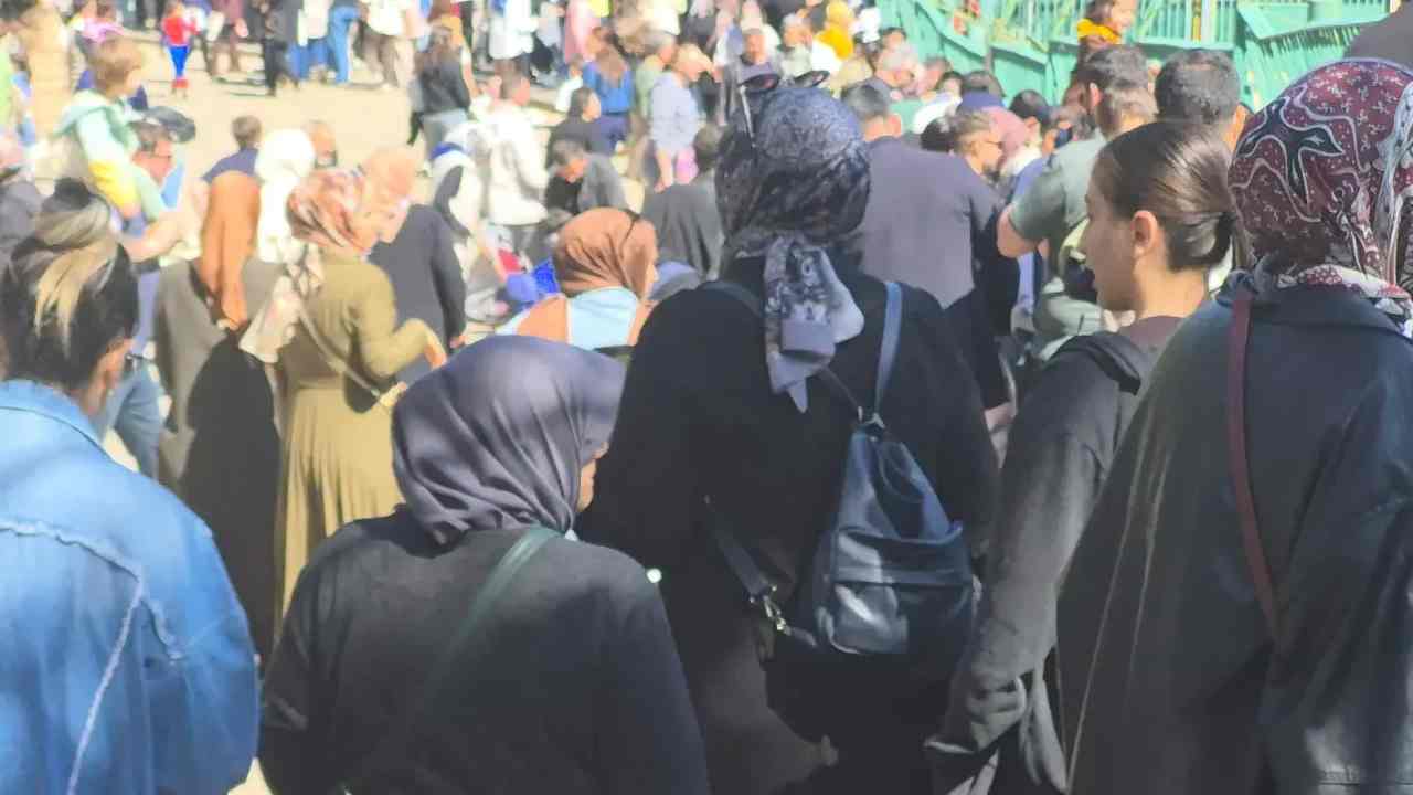 Gaziantep Hayvanat Bahçesi’nde Büyük İzdiham! Gaziantep Hayvanat Bahçesi’nde Büyük İzdiham!