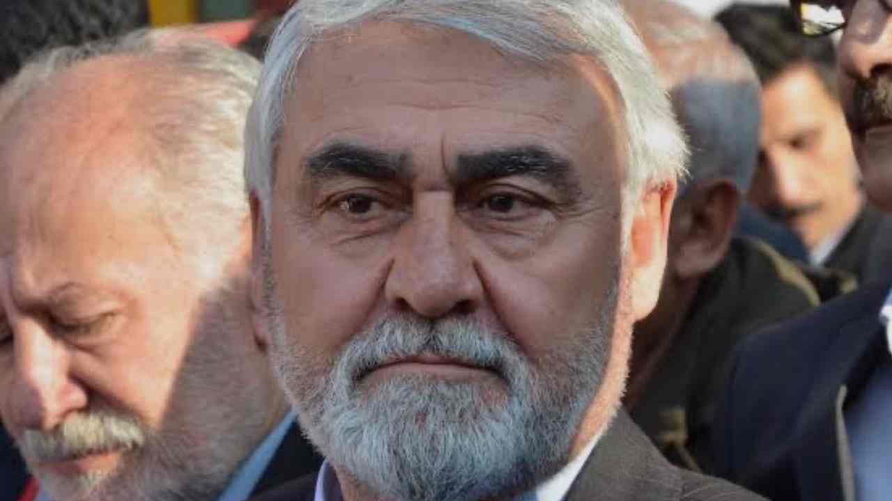 Yıldırım’dan sert eleştiriler: Siyaset rant değil dürüstlük! Yıldırım’dan sert eleştiriler: Siyaset rant değil dürüstlük!
