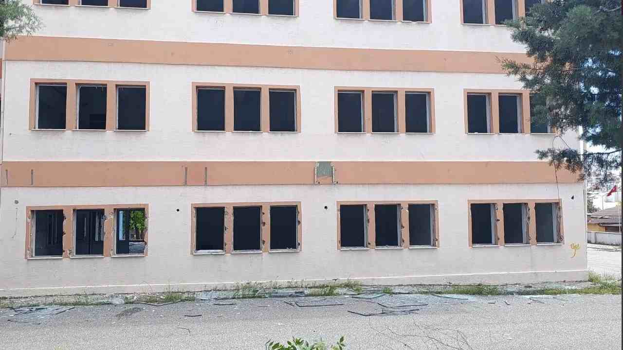 Ülgan Konukoğlu Lisesi İçin Yıkım Kararı Alındı