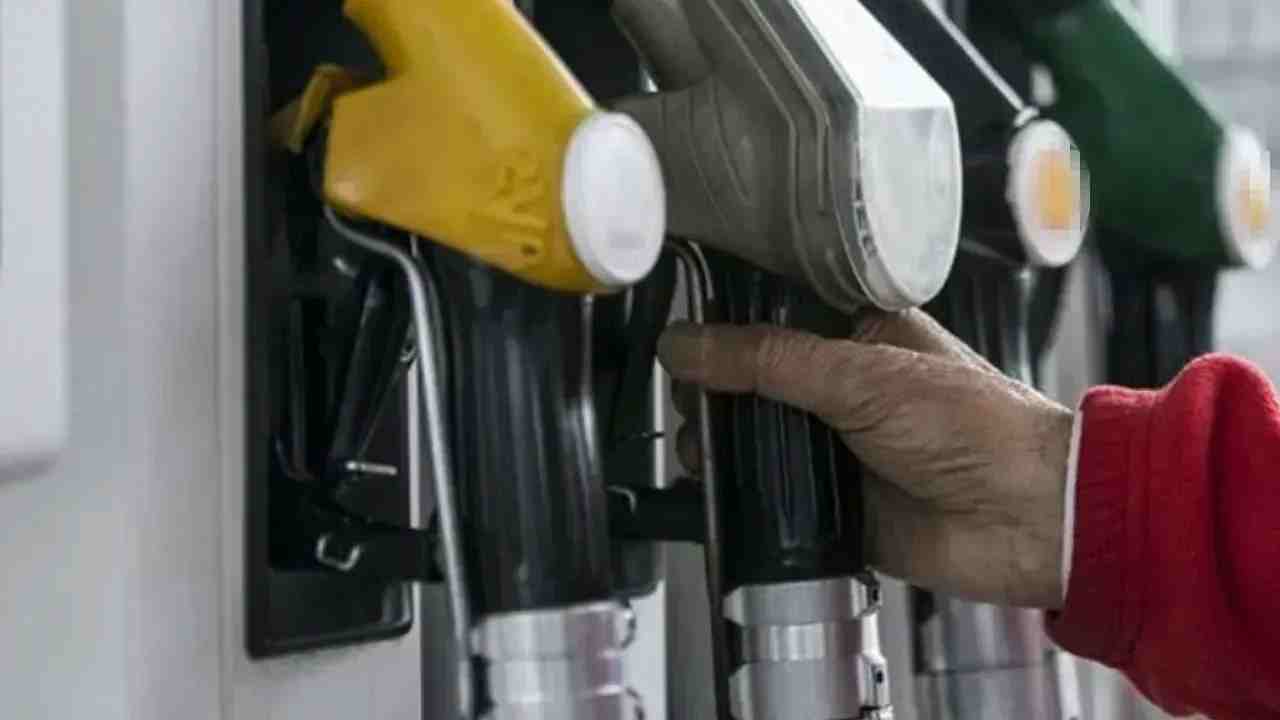 Petrol Fiyatlarındaki Düşüş Gaziantep’te İndirim Getiriyor
