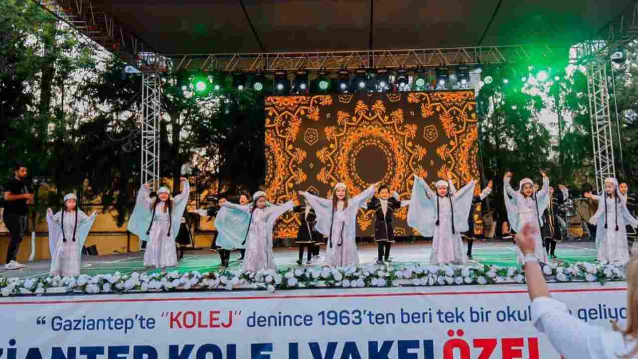 GKV 62. Yılında Renkli Bir Festivalle Coştu! GKV 62. Yılında Renkli Bir Festivalle Coştu!