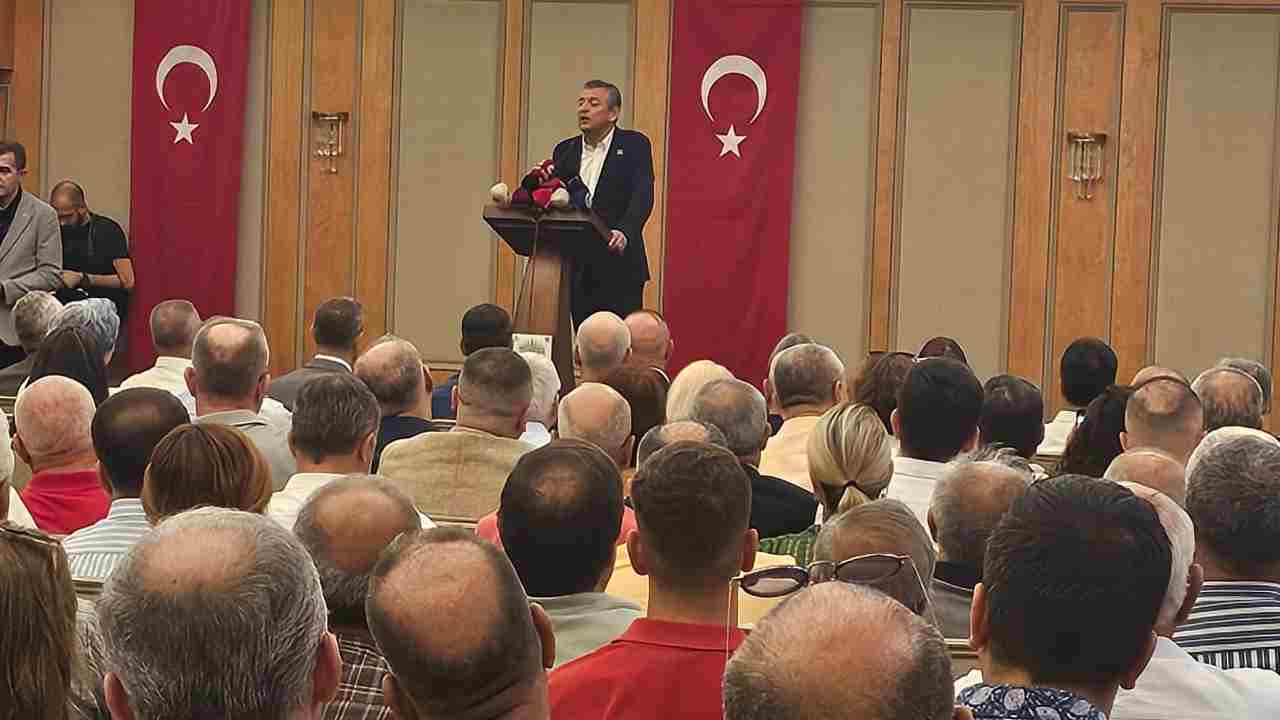 Özgür Özel: ‘Ya Oyunu Bozacağız Ya Yeni Yol’ Özgür Özel: ‘Ya Oyunu Bozacağız Ya Yeni Yol’
