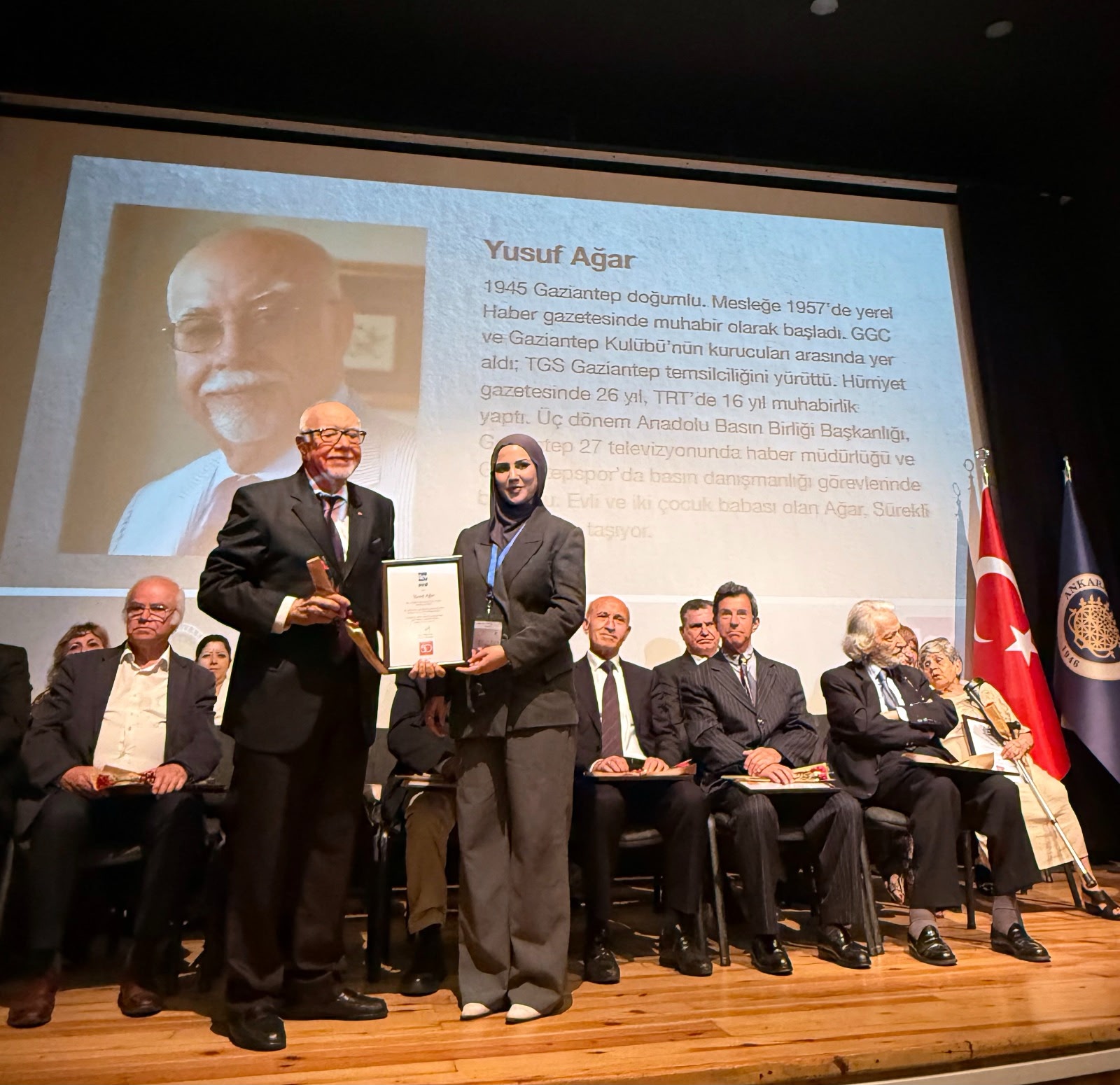 YUSUF AĞAR’A “MESLEKTE 50 YIL ONUR ÖDÜLÜ”