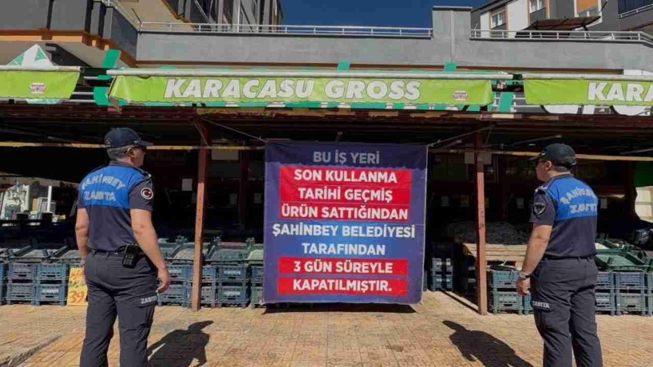 Son Kullanma Tarihi Geçmiş Ürün Satan Market Kapatıldı Son Kullanma Tarihi Geçmiş Ürün Satan Market Kapatıldı