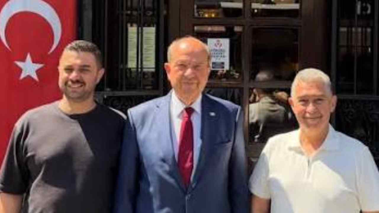 Ersin Tatar’dan Tahmis Kahvesi’ne Anlamlı Ziyaret
