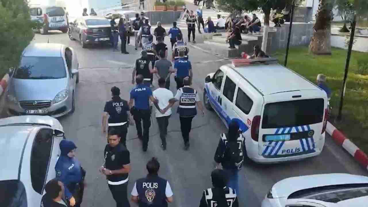 Narko Kapan Operasyonu: 450 Şüpheli Yakalandı!