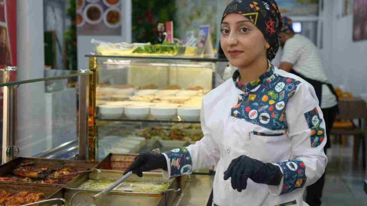 19 Yaşında Kendi İşini Kurdu, İlham Veriyor!
