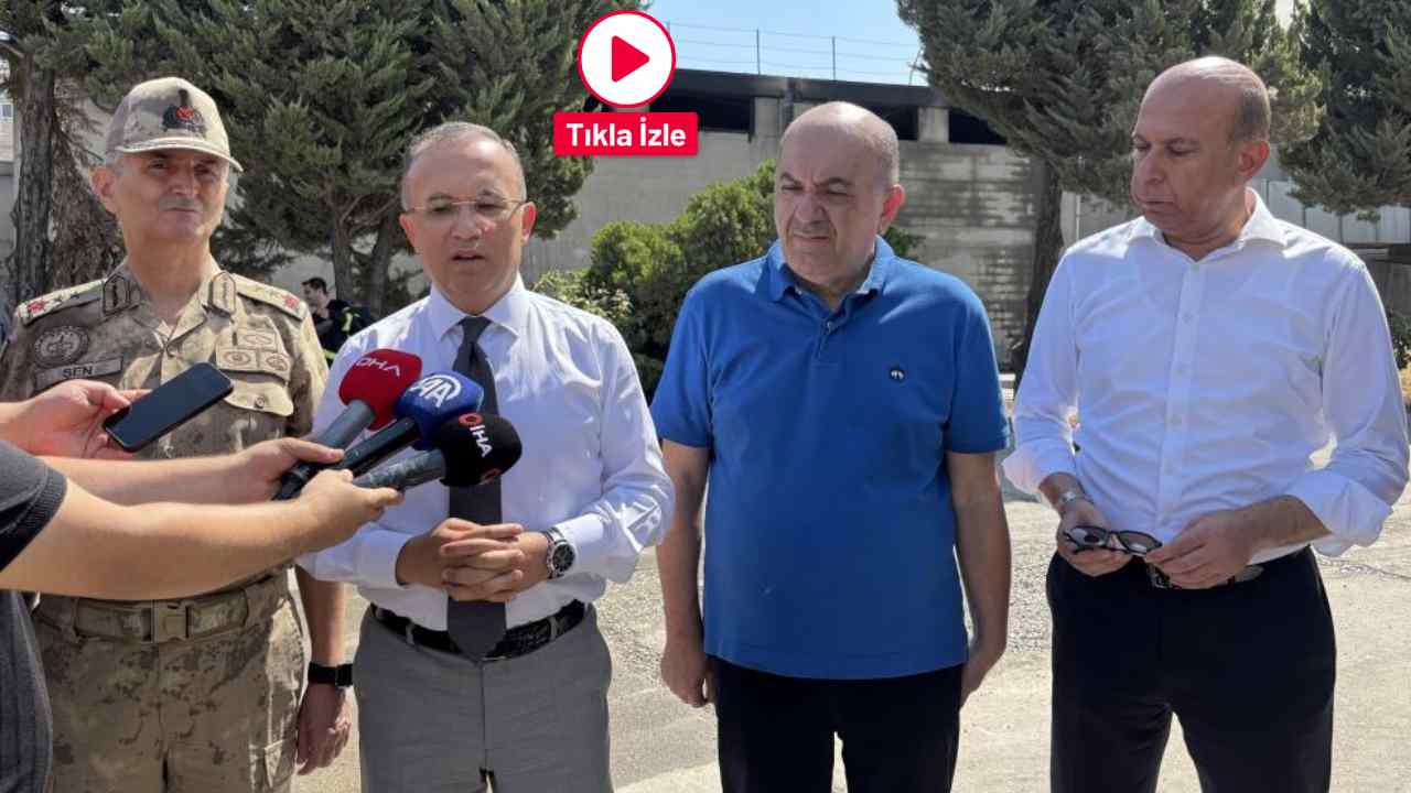 Şehitkamil’de Fabrikada Yangın: İtfaiye Müdahale Etti Şehitkamil’de Fabrikada Yangın: İtfaiye Müdahale Etti