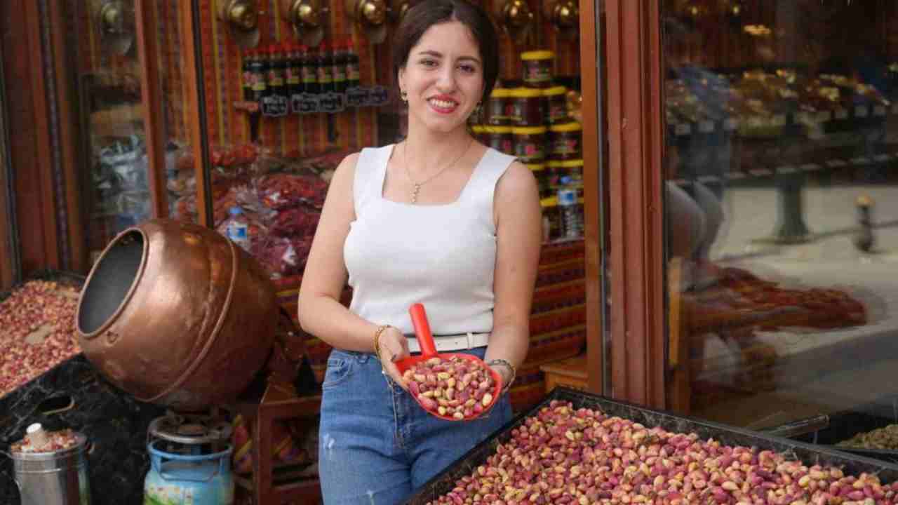 Antep fıstığı tezgahlarda, fiyatlar 1200 TL’ye çıkıyor!