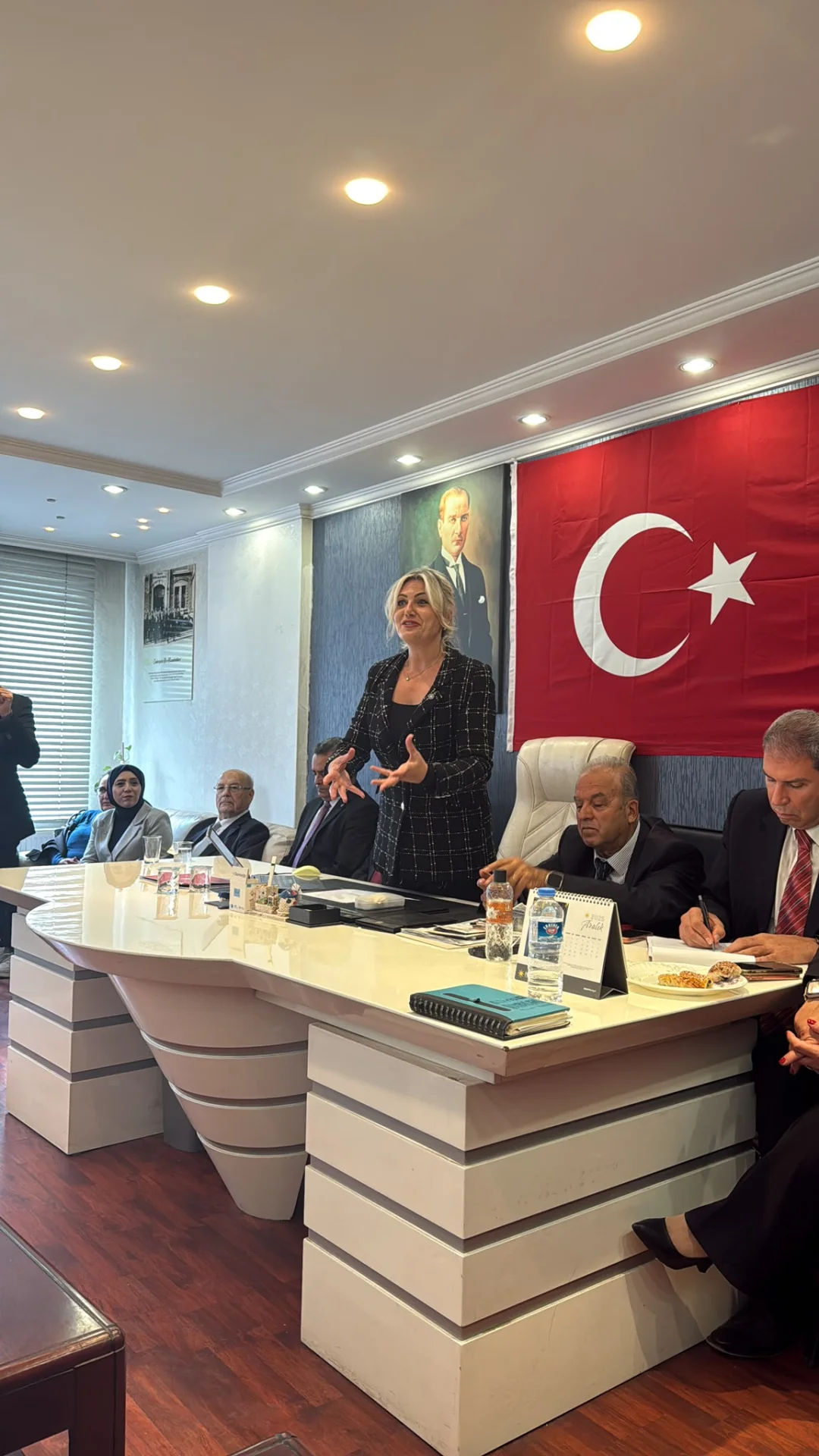 "Ekonomi Rakamlardan İbaret Değil, Vatandaşın Sofrasındadır"