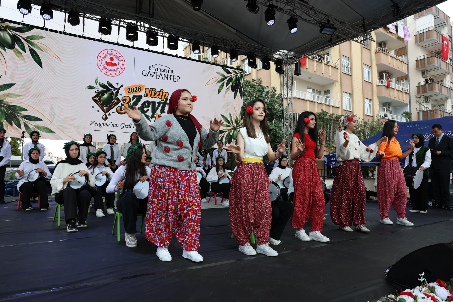 NİZİPLİ BU SÖZLERİ UNUTMAZ — 6