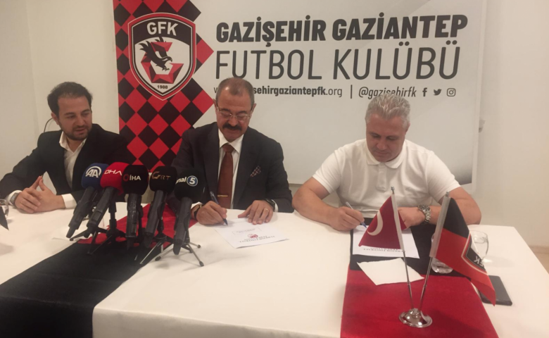 Gazişehir Gaziantep'in yeni teknik direktörü Marius Sumudica imzaladı