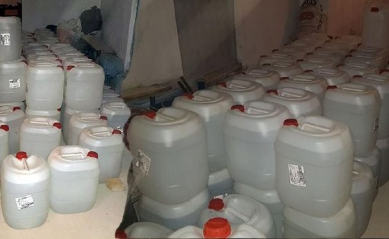 Sahte İçki Yapımında Kullanılan 2400 Litre Etil Alkol Yakalandı