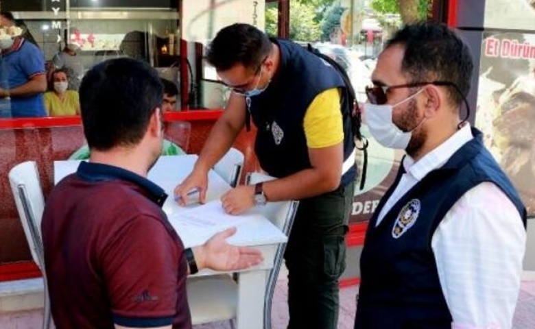 Gaziantep'te yine 3 bin 53 kişiye maske ve sosyal mesafe cezası